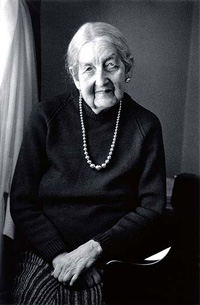 Dr Miriam Hyde